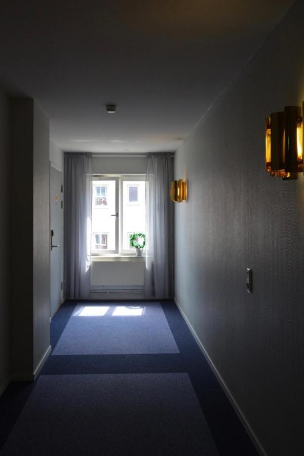 Hotell Natti Natti ハルムスタッド エクステリア 写真
