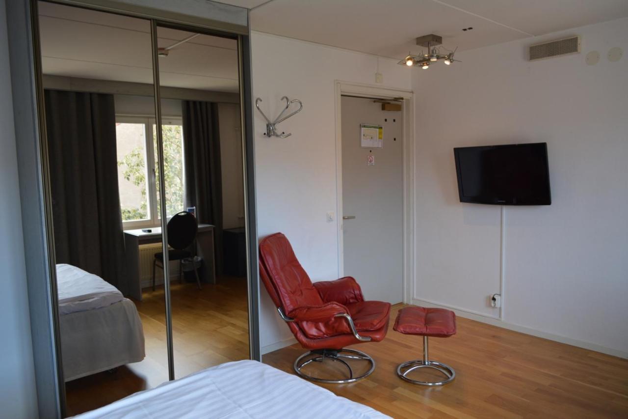 Hotell Natti Natti ハルムスタッド エクステリア 写真