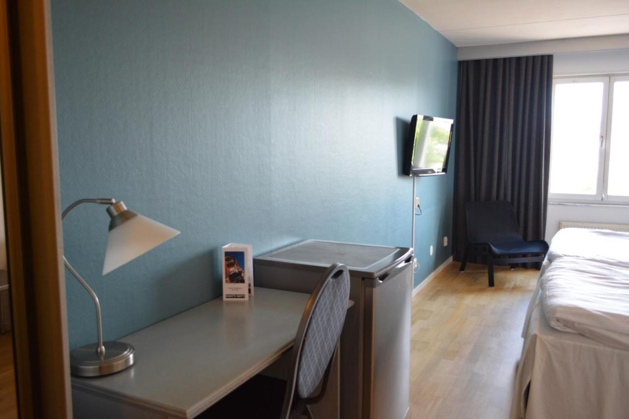 Hotell Natti Natti ハルムスタッド エクステリア 写真